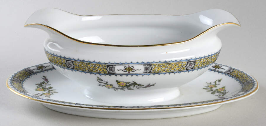 Pekin Gravy Boat with Attached Underplate by Noritake-1