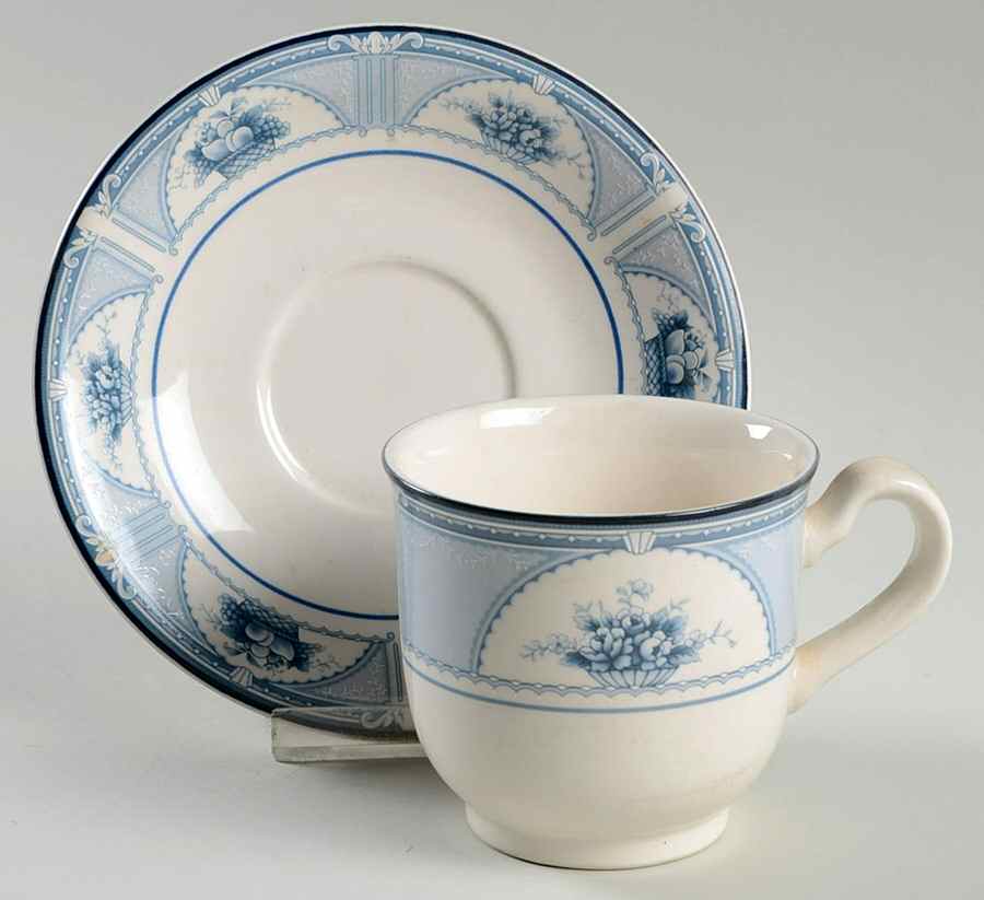 Peachtree Manor Footed Cup & Saucer Set by Noritake-1