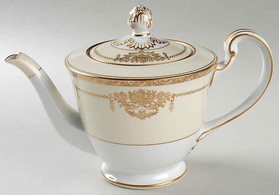 Penelope Teapot & Lid by Noritake-1