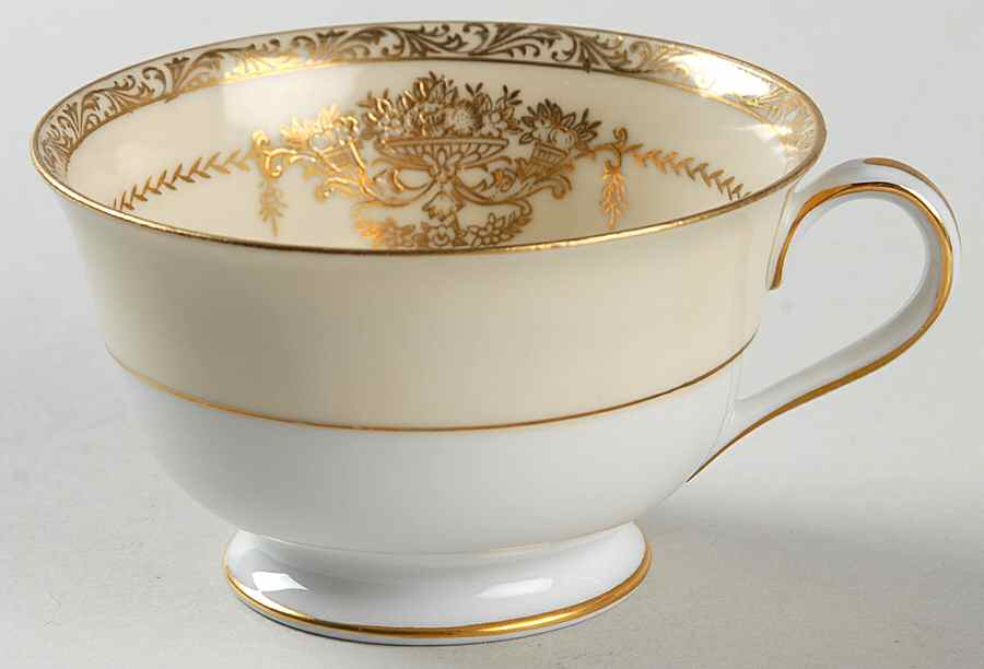 Penelope Footed Cup by Noritake-1