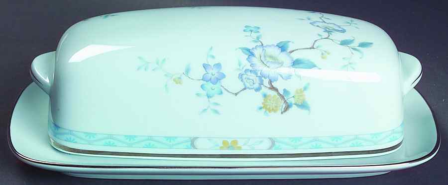 Peonia Blue 1/4 Lb Covered Butter by Noritake-1
