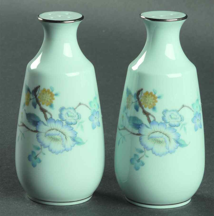 Peonia Blue Salt & Pepper Set by Noritake-1