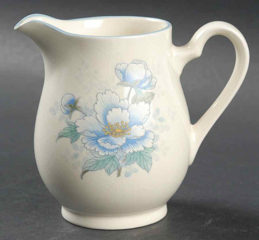 Peonytime Creamer by Noritake-1