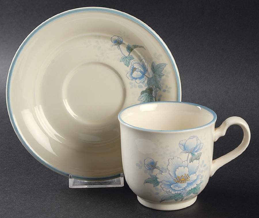 Peonytime Footed Cup & Saucer Set by Noritake-1