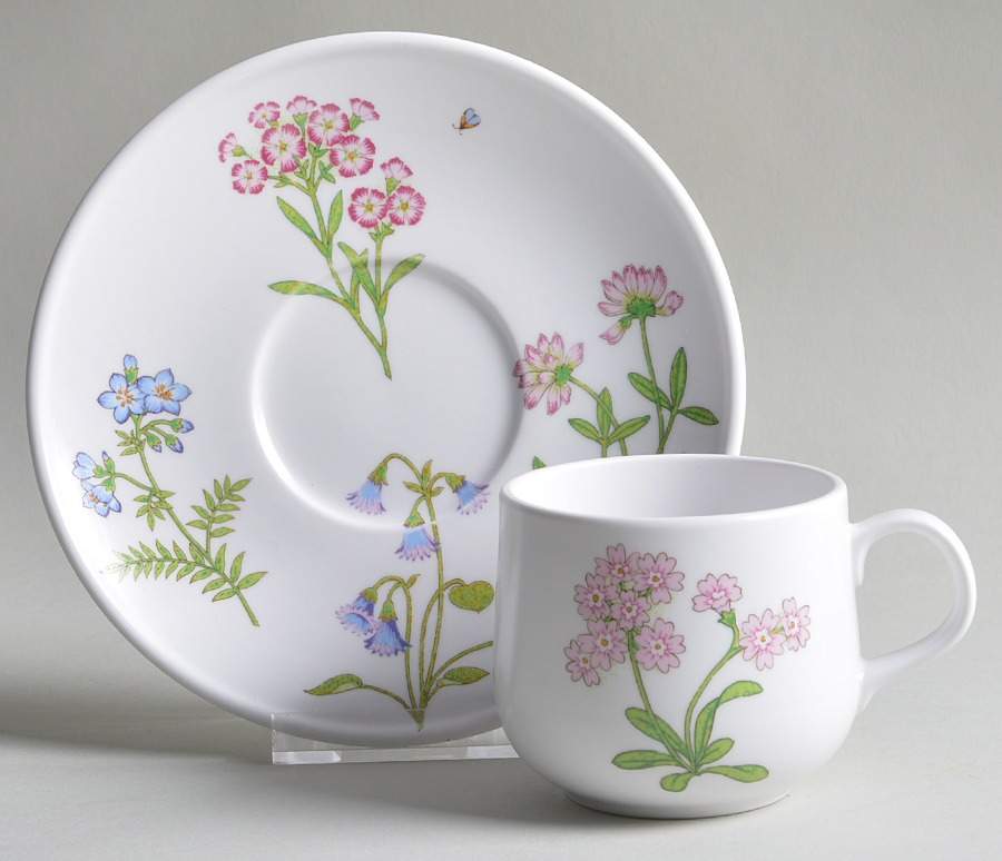 Petals Plus Flat Cup & Saucer Set by Noritake-1