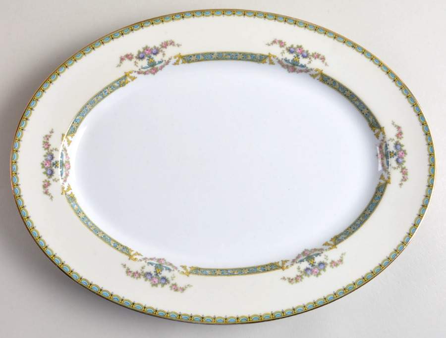 Perseus 13" Oval Serving Platter by Noritake-1