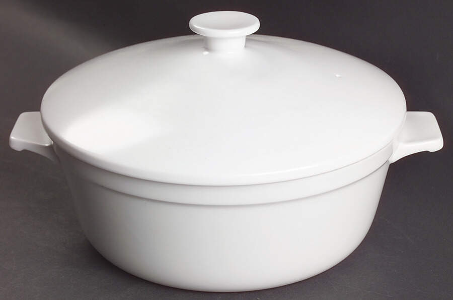 Pearl White (Coupe Shape) 2.5 Qt Round Covered Casserole by Noritake-1