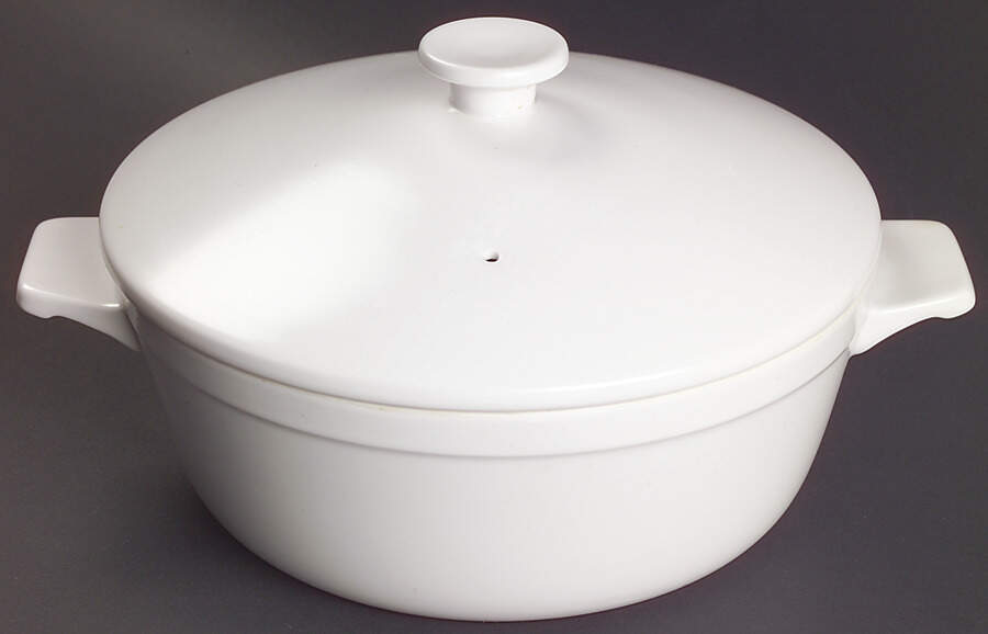 Pearl White (Coupe Shape) 1.75 Qt Round Covered Casserole by Noritake-1