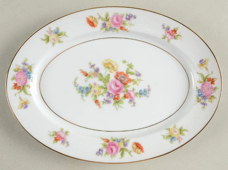 Phyllis 10" Oval Serving Platter by Noritake-1