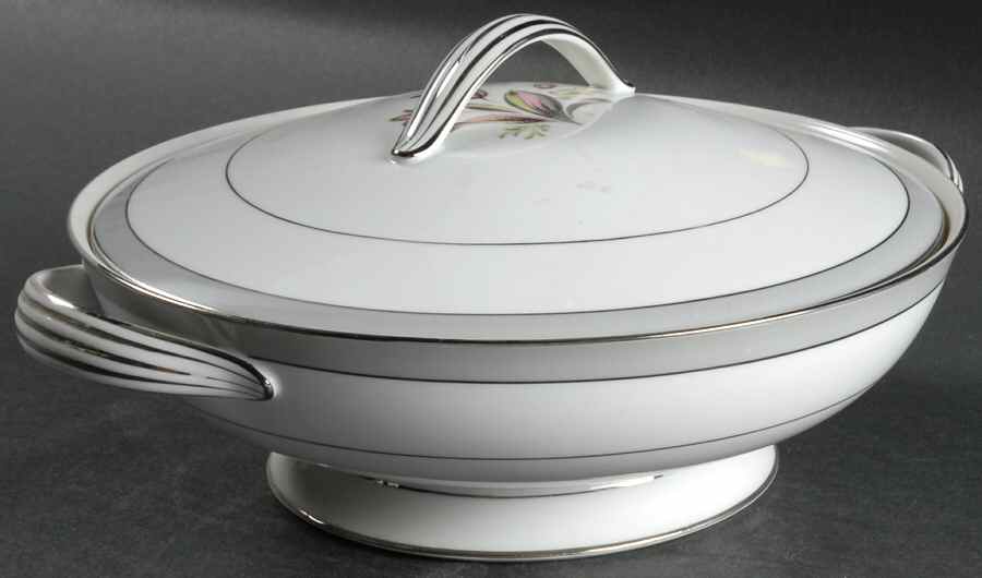 Pink Dawn Round Covered Vegetable by Noritake-1
