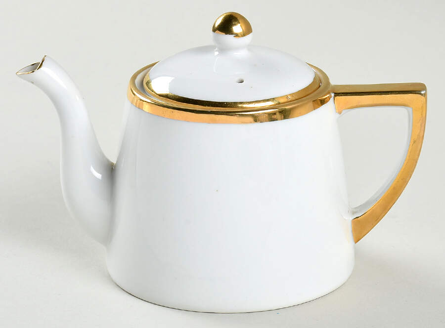 Pierrepont Child's Teapot & Lid by Noritake-1