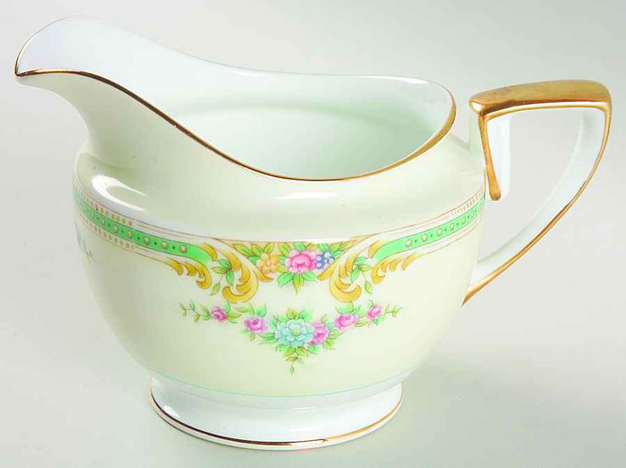 Plaza Creamer by Noritake-1