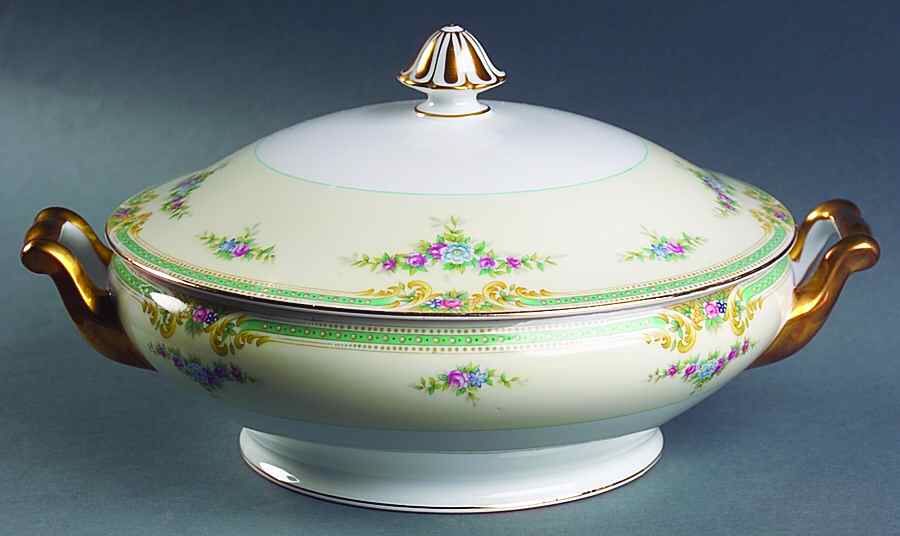Plaza Round Covered Vegetable by Noritake-1