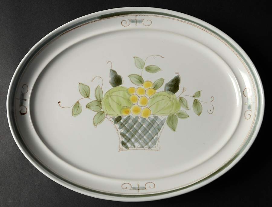 Plenty 14" Oval Serving Platter by Noritake-1