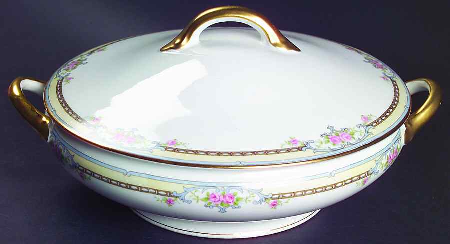 Poinciana Round Covered Vegetable by Noritake-1