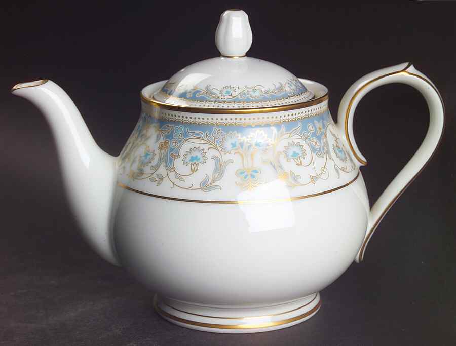 Polonaise Small Teapot & Lid by Noritake-1