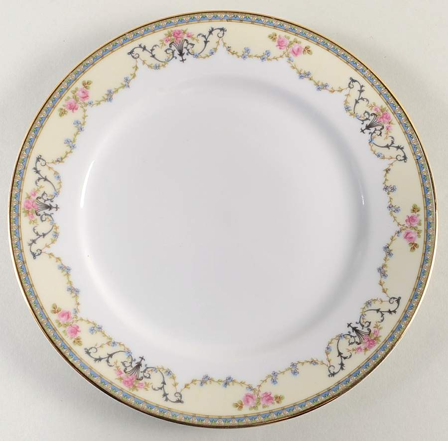 Premier Luncheon Plate by Noritake-1