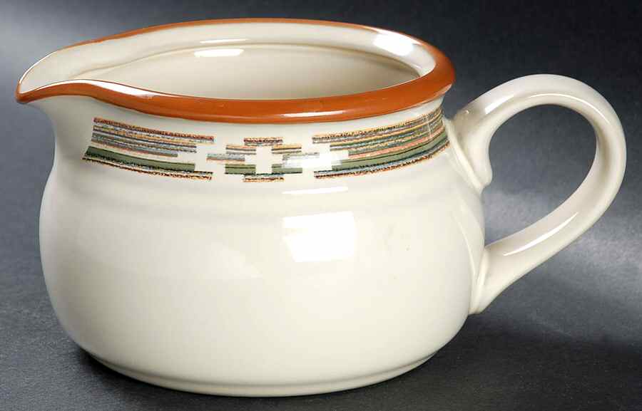 Pueblo Moon Gravy Boat by Noritake-1