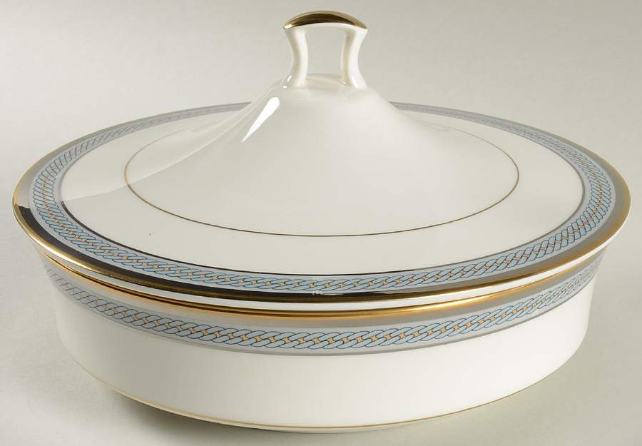 Queens Guard Round Covered Vegetable by Noritake-1