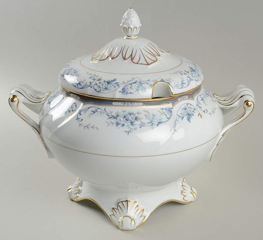 Queen's Mark Tureen &  Lid by Noritake-1