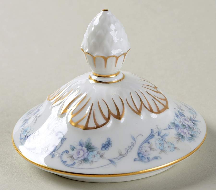 Queen's Mark Lid for Sugar Bowl by Noritake-1