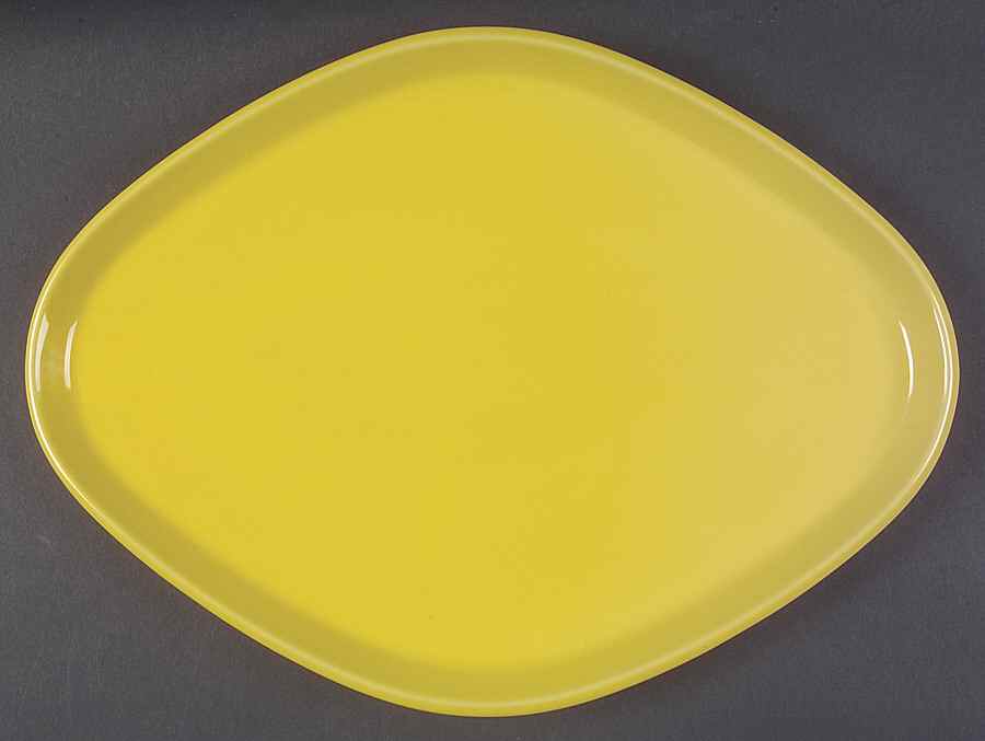 Radiant 14" Oval Serving Platter by Noritake-1
