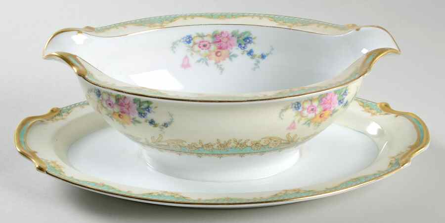 Radnor Gravy Boat with Attached Underplate by Noritake-1