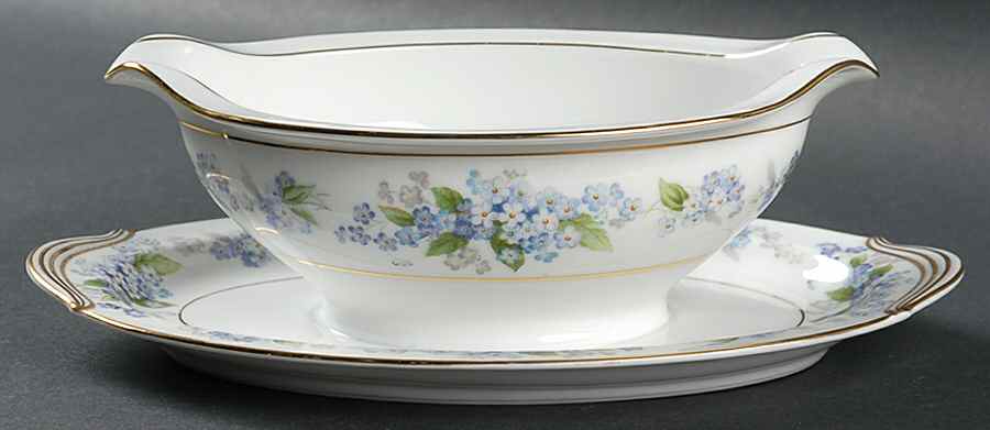 Ramona Gravy Boat with Attached Underplate by Noritake-1