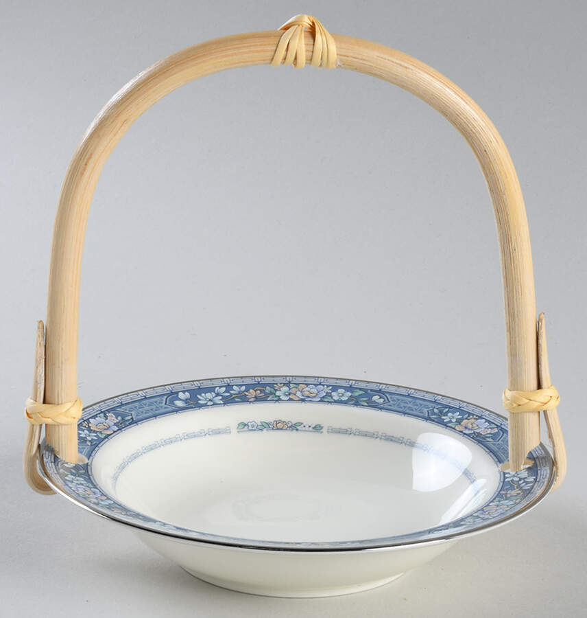 Randolph 7''-7 1/4'' Basket W/Bamboo Handle HC by Noritake-1