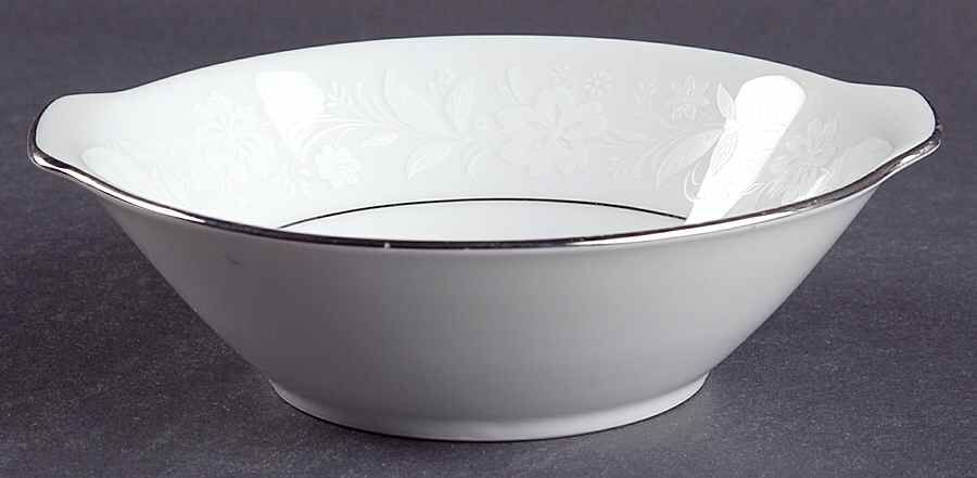 Ranier Lugged Cereal Bowl by Noritake-1