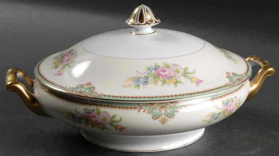Ranier Round Covered Vegetable by Noritake-1