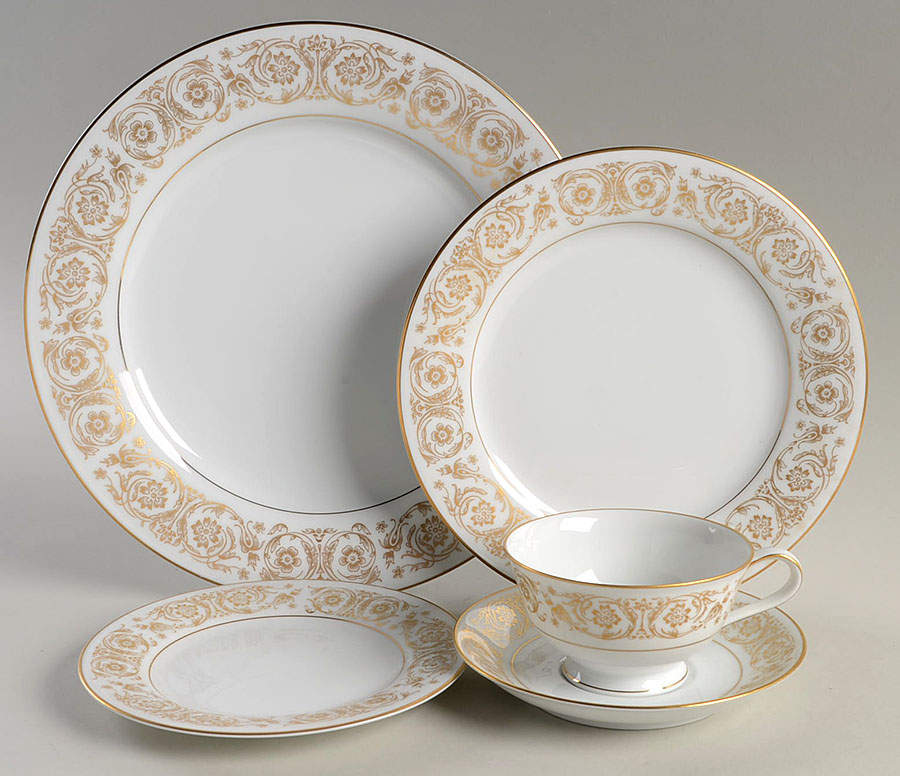 Raphael 5 Piece Place Setting by Noritake-1