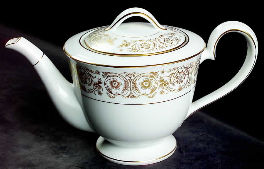 Raphael Teapot & Lid by Noritake-1