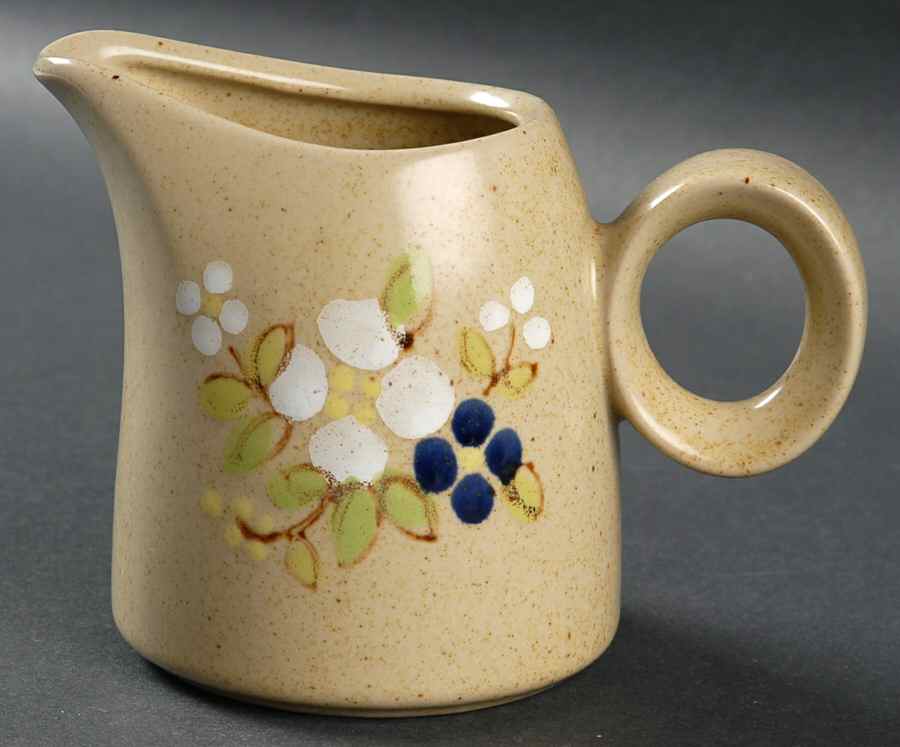Rapture Creamer by Noritake-1