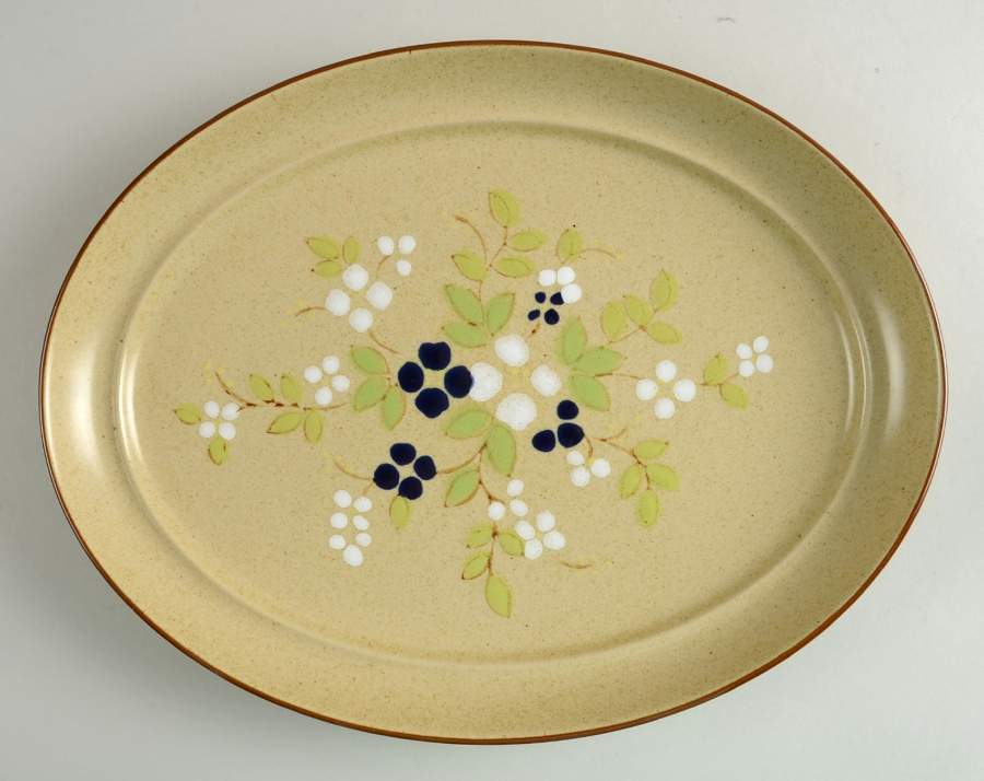 Rapture 14" Oval Serving Platter by Noritake-1