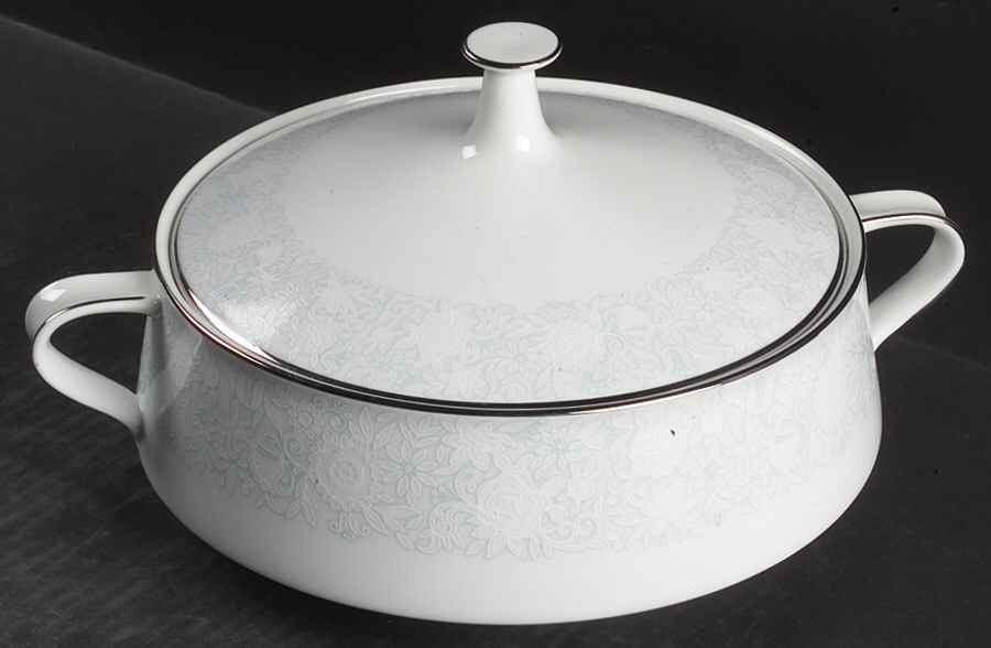 Ravel Round Covered Vegetable by Noritake-1