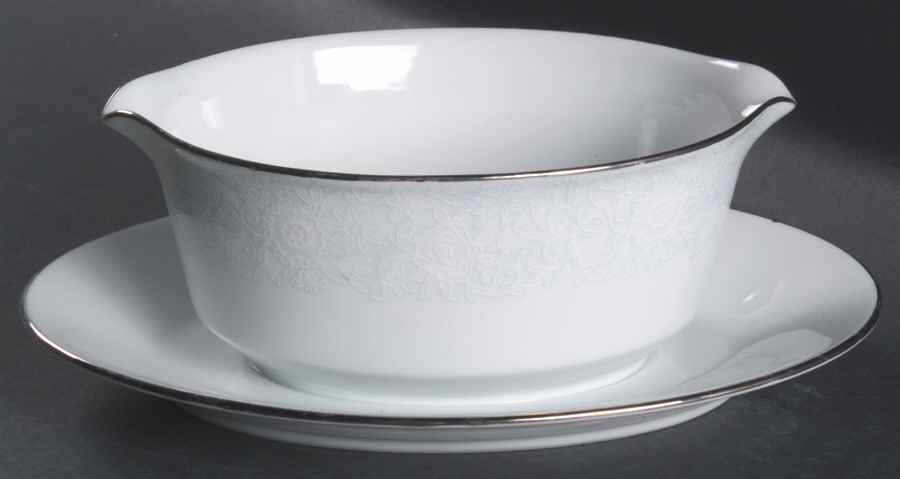 Ravel Gravy Boat with Attached Underplate by Noritake-1