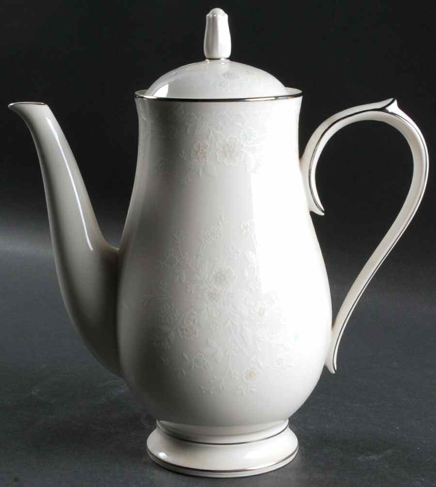 Refinement Coffee Pot & Lid by Noritake-1