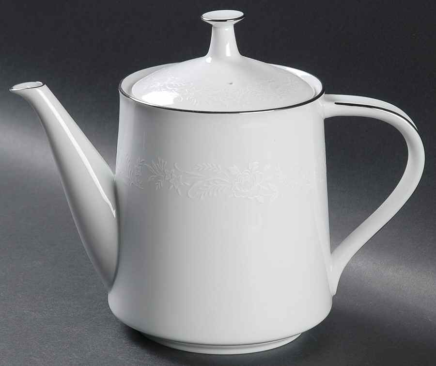 Reina (#6450Q) Teapot & Lid by Noritake-1