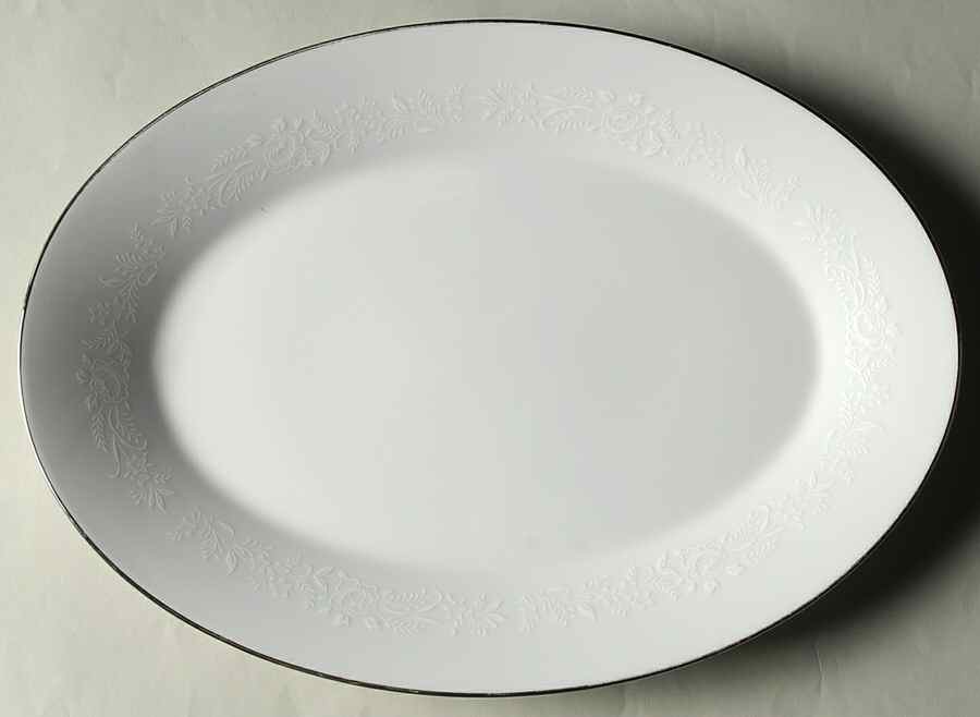 Reina (#6450Q) 14" Oval Serving Platter by Noritake-1