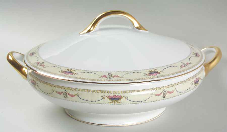 Rembrandt Round Covered Vegetable by Noritake-1