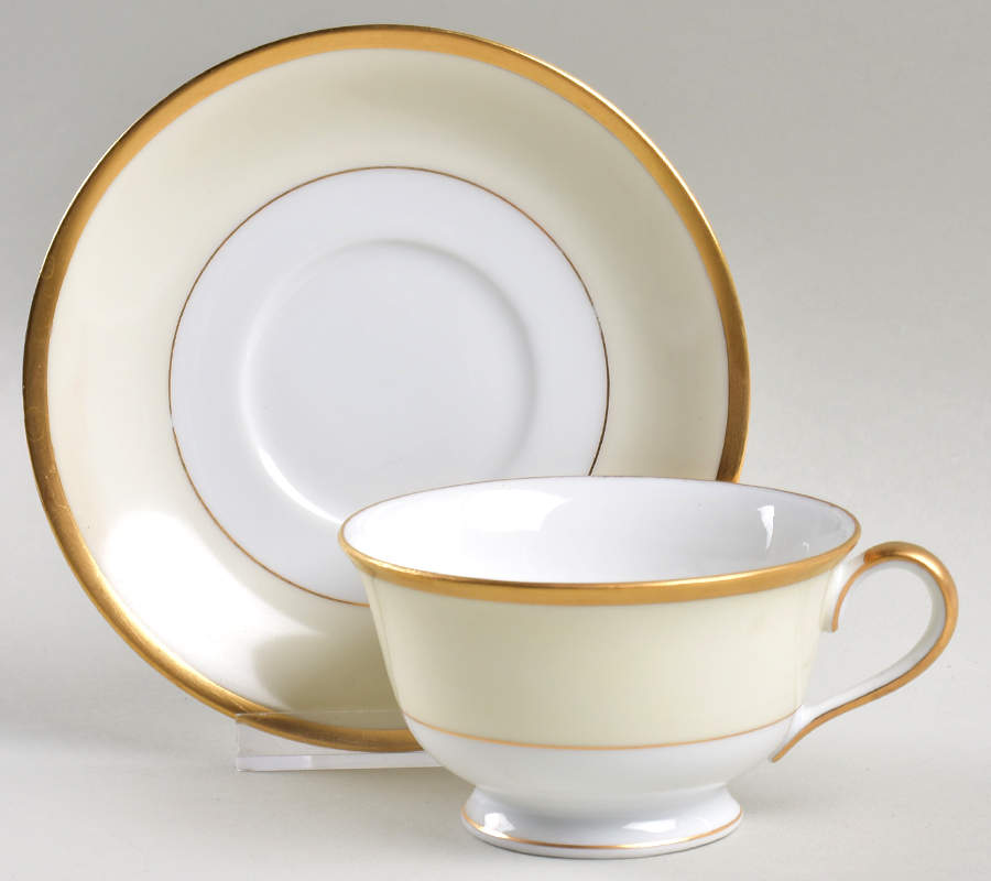 Rengold Footed Cup & Saucer Set by Noritake-1