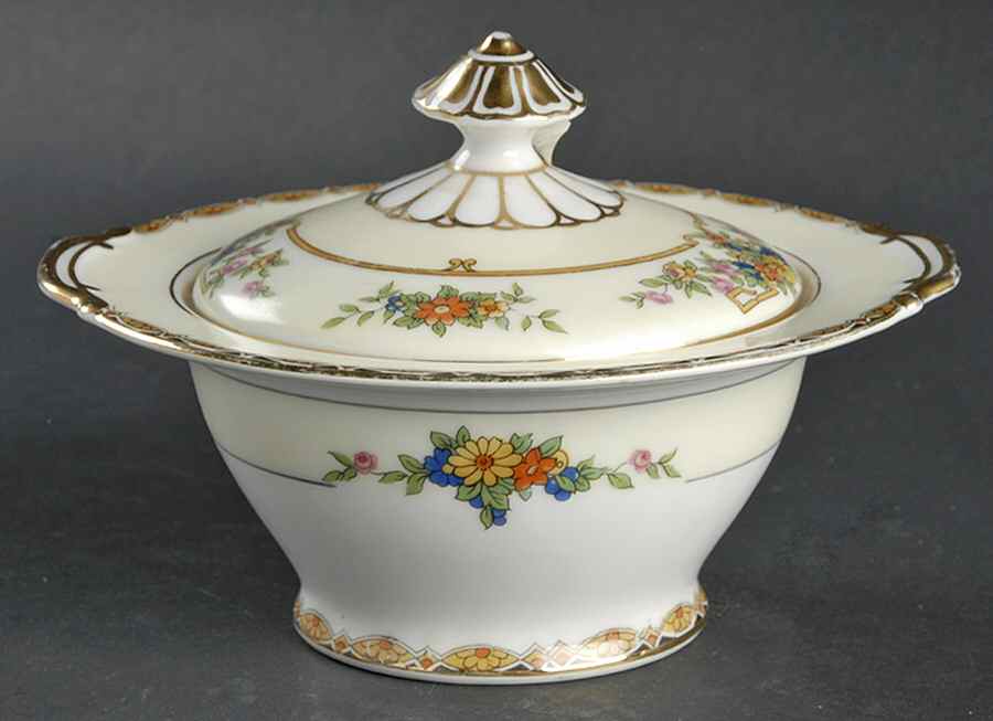 Renovia Sugar Bowl & Lid by Noritake-1