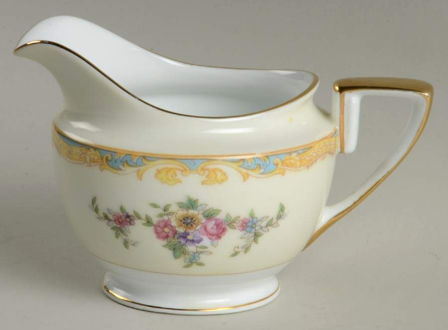 Resilio Creamer by Noritake-1
