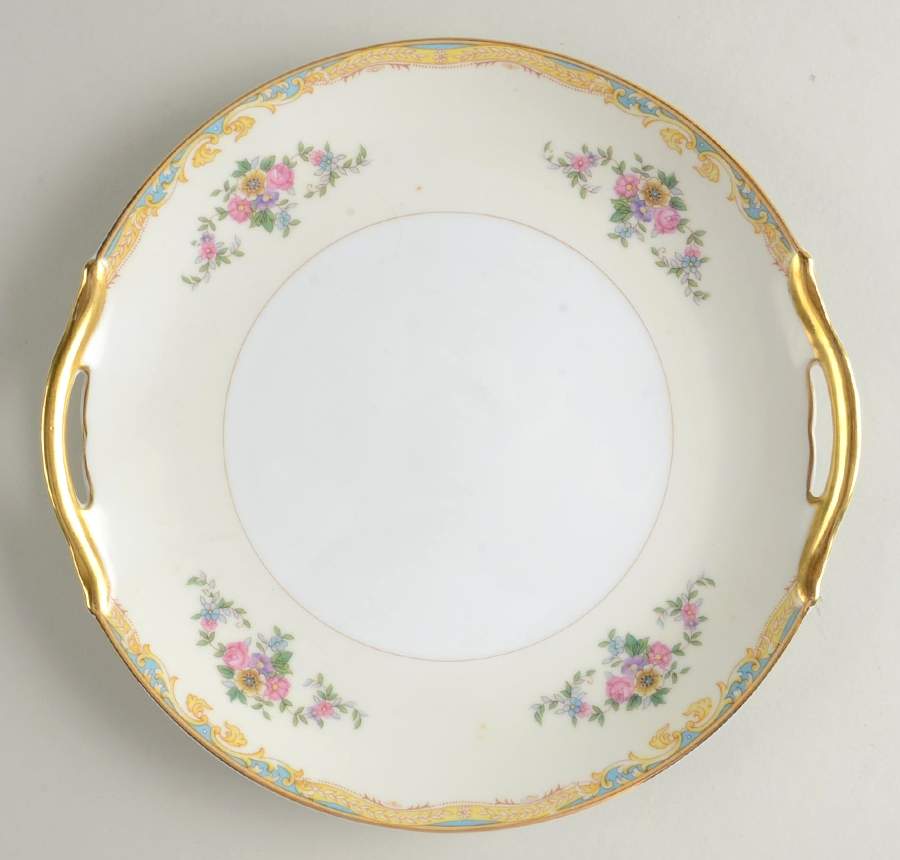 Resilio Handled Cake Plate by Noritake-1
