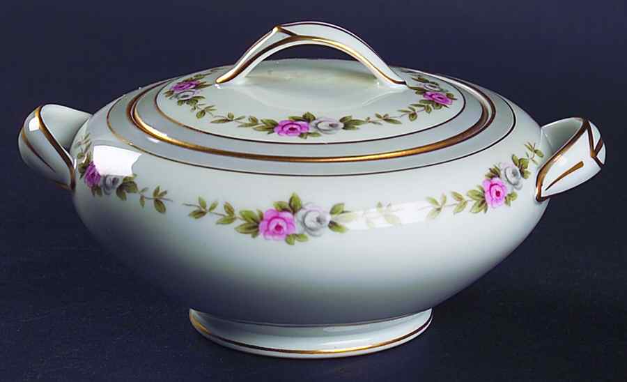 Reverie (Gold Trim) Sugar Bowl & Lid by Noritake-1