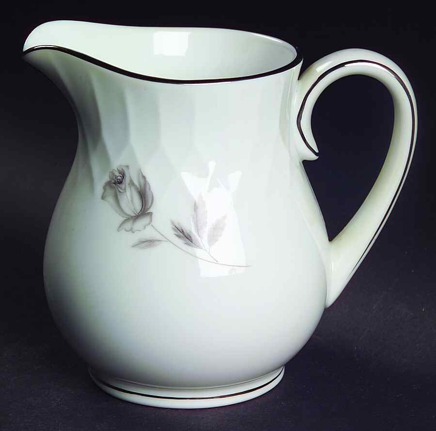Reyrosa Creamer by Noritake-1