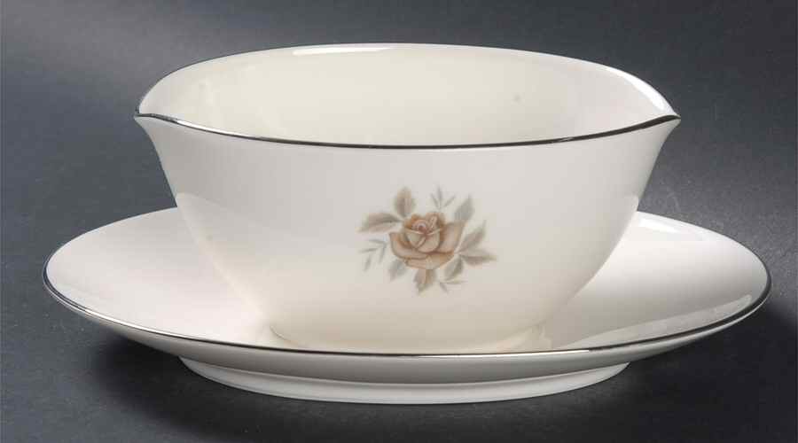 Rhoda Gravy Boat with Attached Underplate by Noritake-1