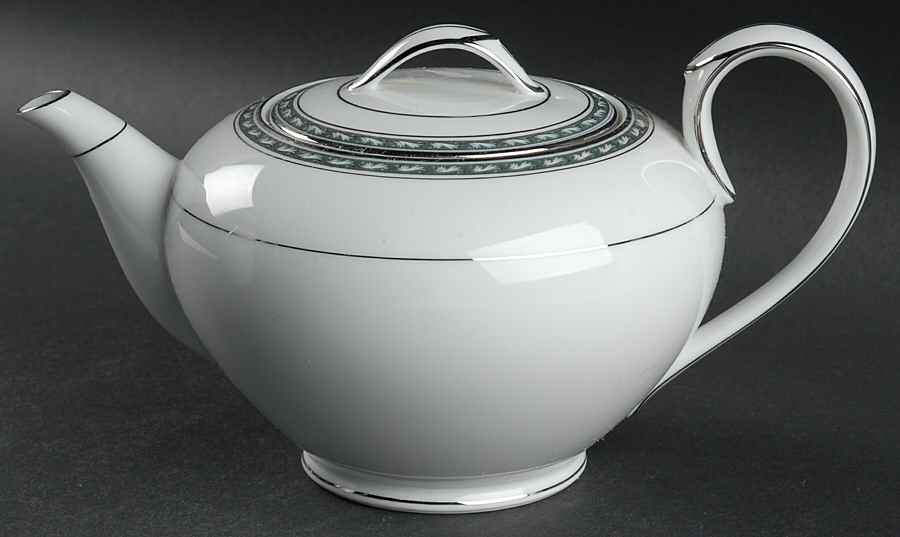 Rialto Teapot & Lid by Noritake-1