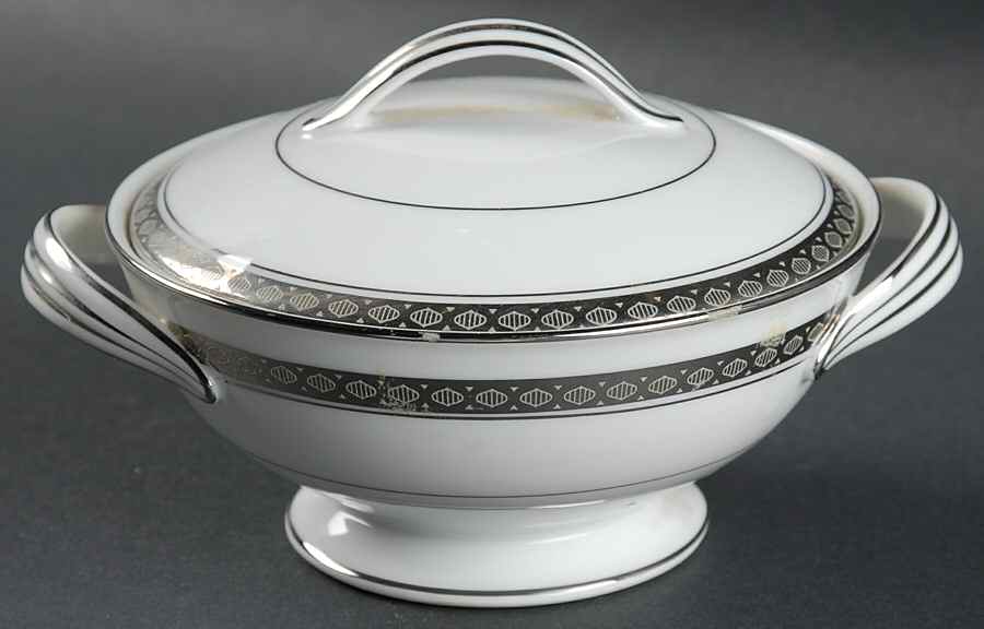 Richland Sugar Bowl & Lid by Noritake-1
